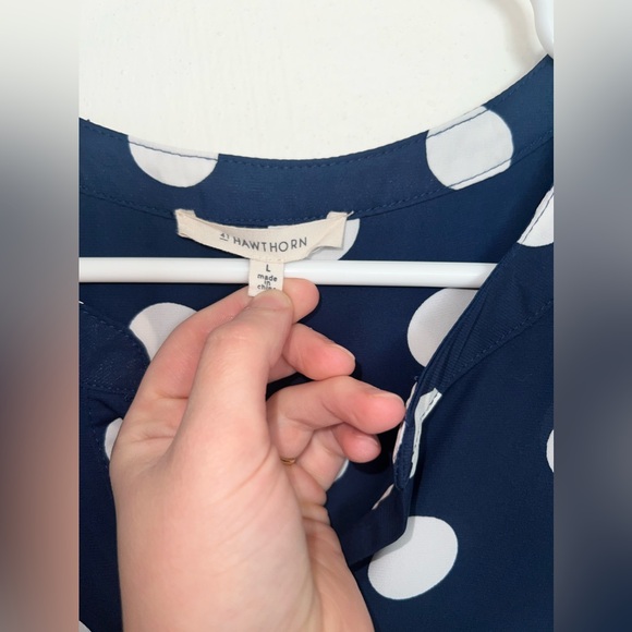 41 Hawthorn Blue + White Polkadot Sleeveless Blouse. Like new condition. Size L - Picture 2 of 4